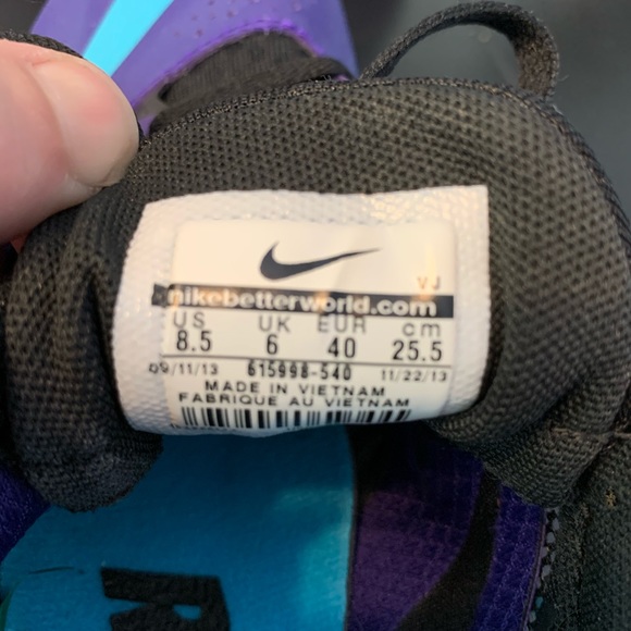 Nike Track/ Running/Soccer Shoe W/ Cleats - Picture 6 of 6